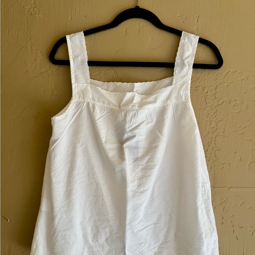 Brandy Melville White Scalloped Cotton Tank - Picture 4 of 6